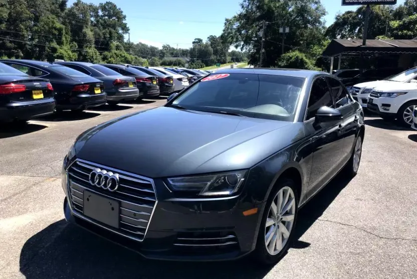 2017 Audi A4 TFSI Premium photo 1