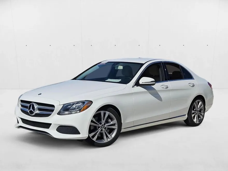 2017 Mercedes Benz C 300 Sedan photo 1
