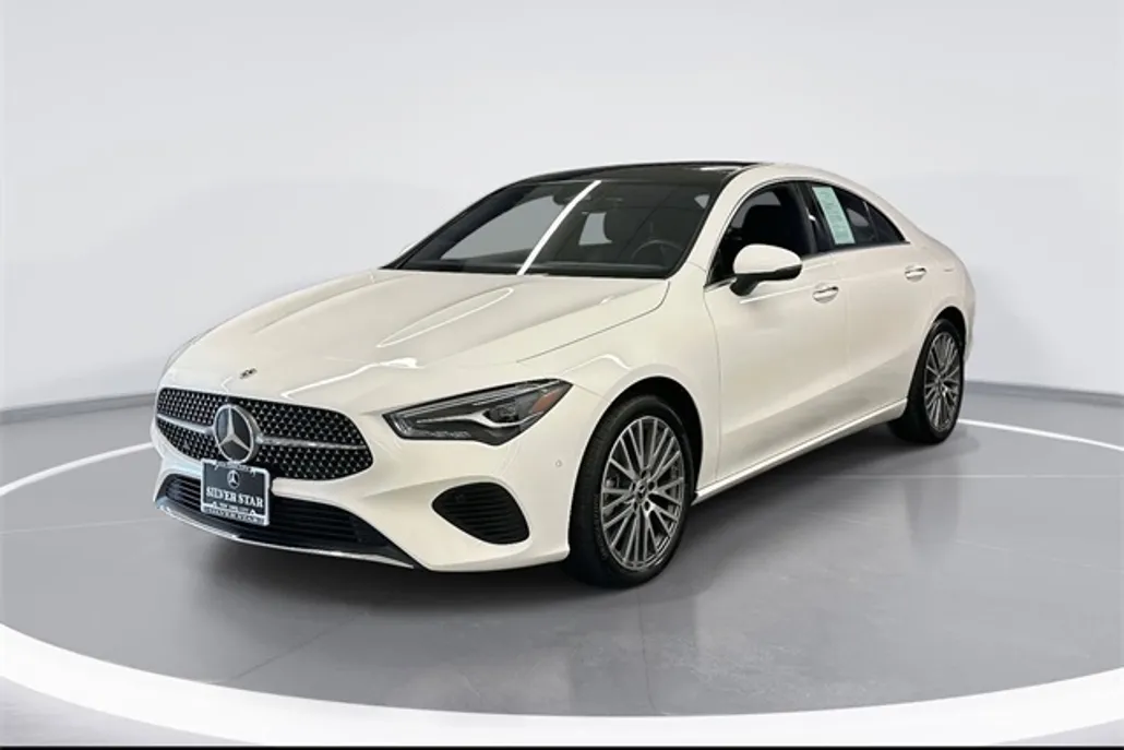 2025 Mercedes Benz CLA 250 4MATIC photo 1