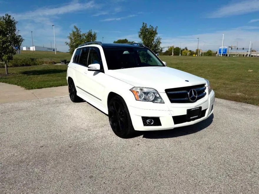 2010 Mercedes Benz GLK 350 4MATIC photo 1