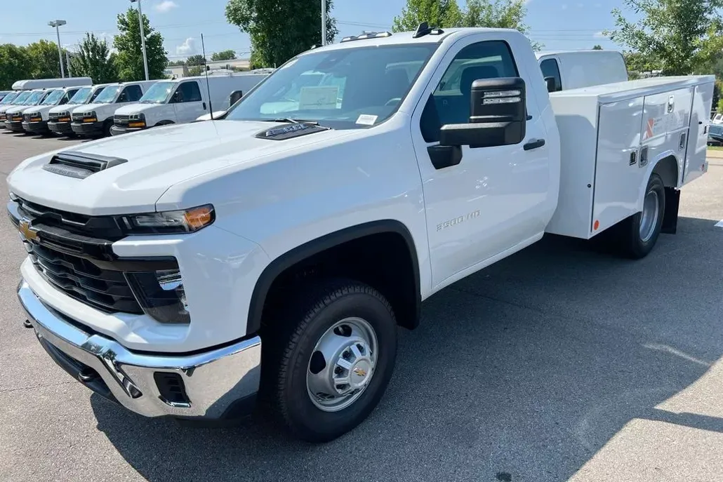 2025 Chevrolet Silverado 3500HD Work Truck photo 1