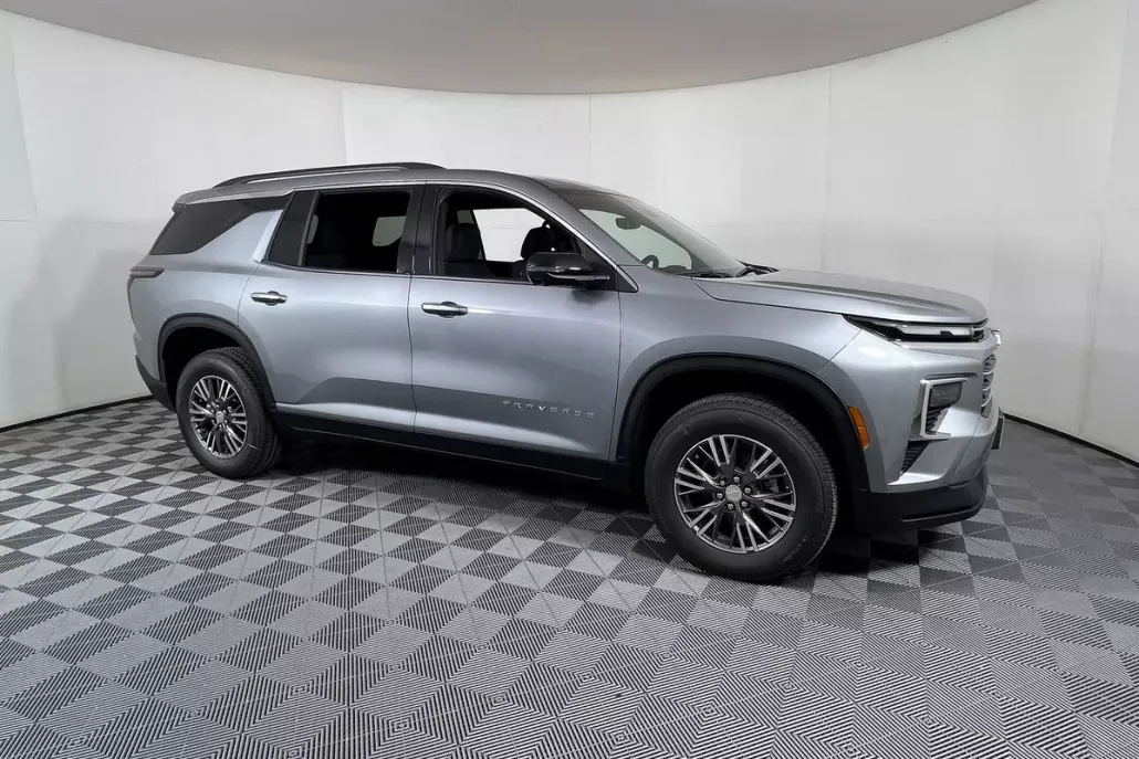 2026 Chevrolet Traverse photo 1