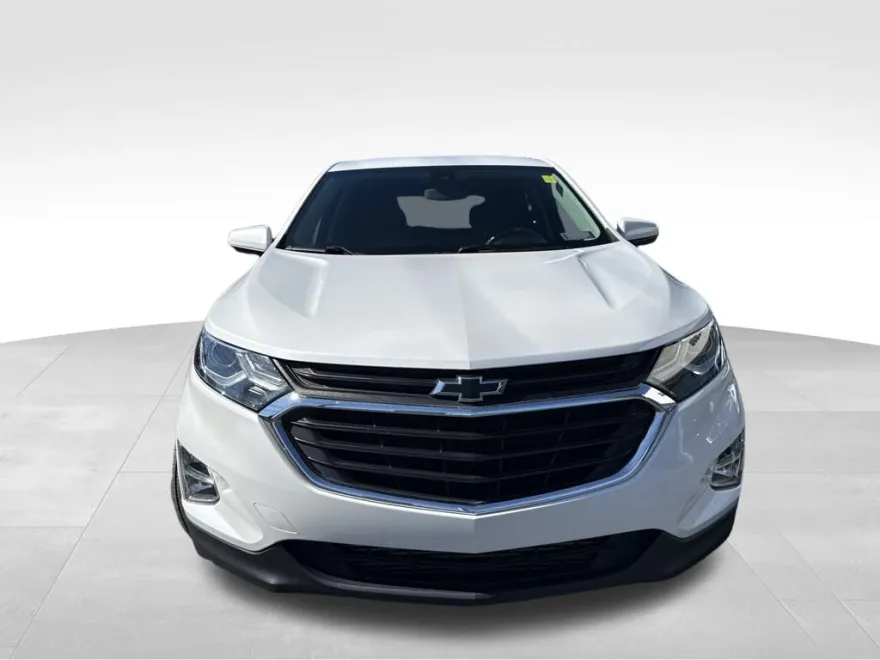 2020 Chevrolet Equinox LT photo 1