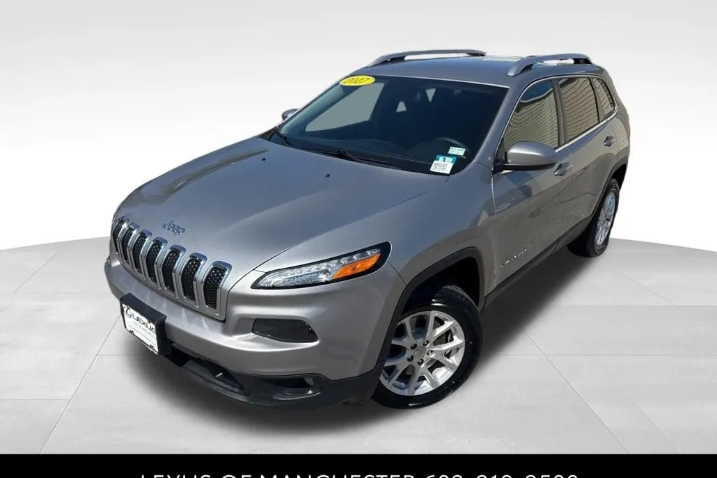 2017 Jeep Cherokee Latitude photo 1