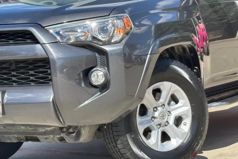 2019 Toyota 4Runner SR5 Premium photo 1