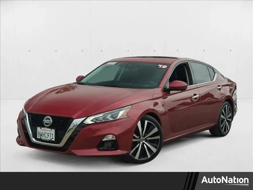 2019 Nissan Altima Platinum Edition ONE photo 1