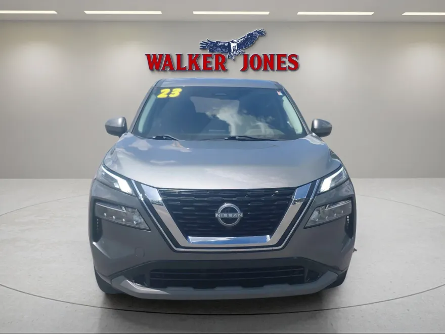 2023 Nissan Rogue SV photo 1