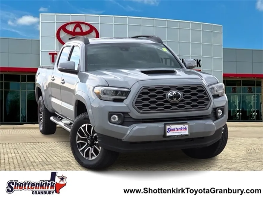 2021 Toyota Tacoma TRD Sport photo 1