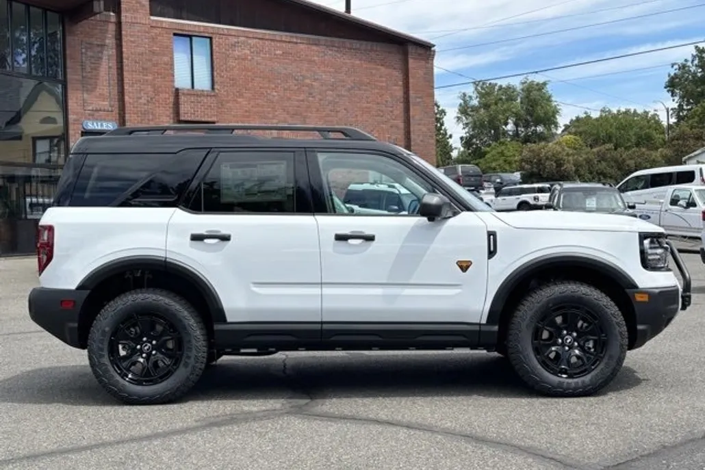 2025 Ford Bronco Sport Badlands photo 1