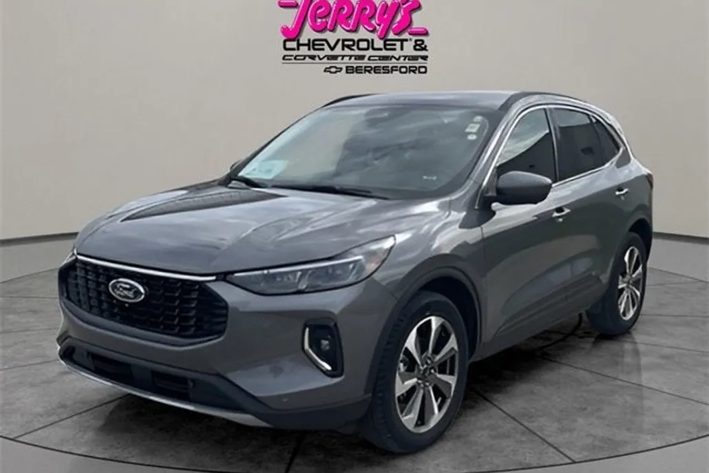 2023 Ford Escape Platinum photo 1