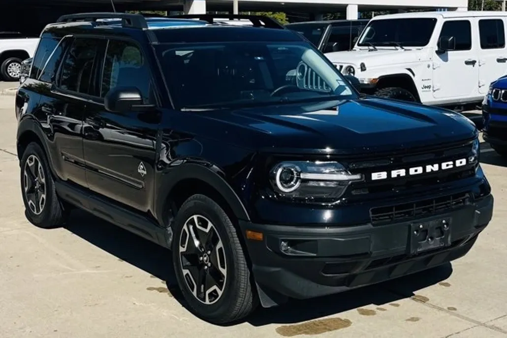 2024 Ford Bronco Sport Outer Banks photo 1