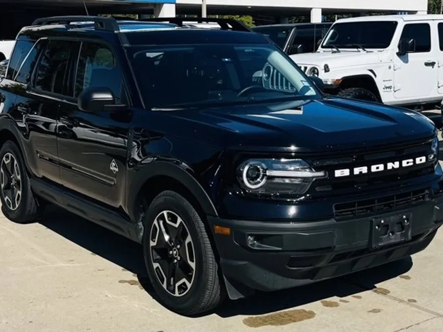 2024 Ford Bronco Sport Outer Banks photo 1
