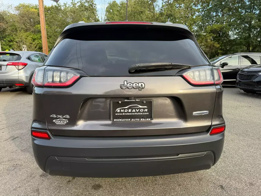 2019 Jeep Cherokee Latitude photo 1