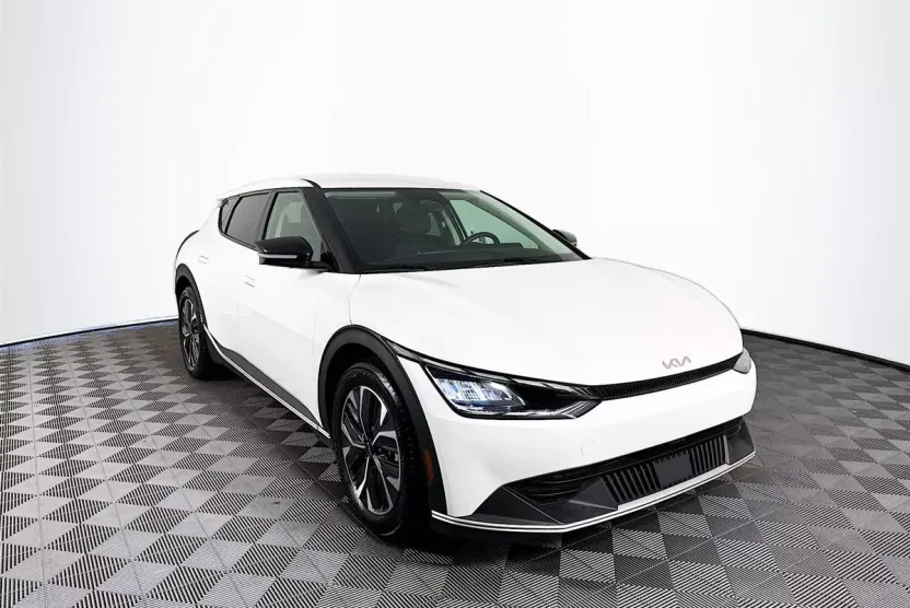2022 Kia EV6 Light photo 1