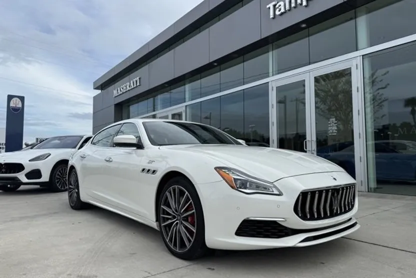 2022 Maserati Quattroporte GT photo 1