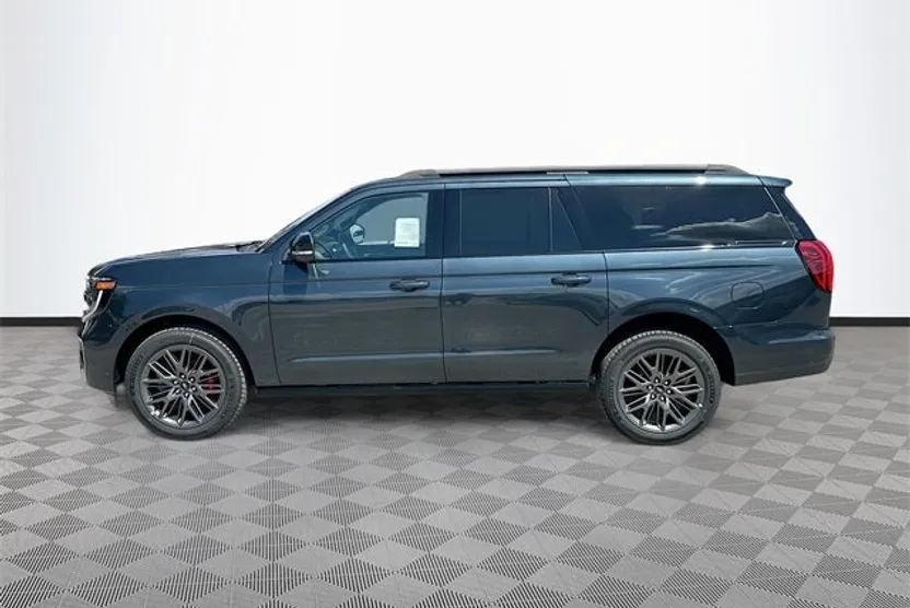 2025 Ford Expedition MAX Platinum photo 1