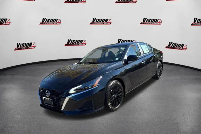 2025 Nissan Altima 2.5 SV photo 1