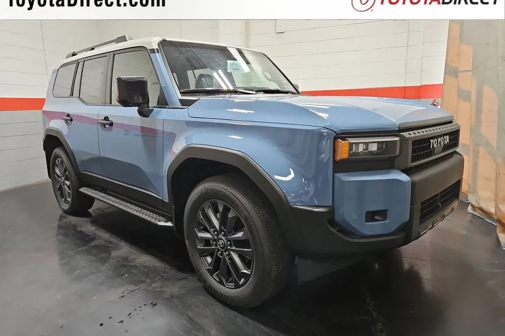 2025 Toyota Land Cruiser Base photo 1
