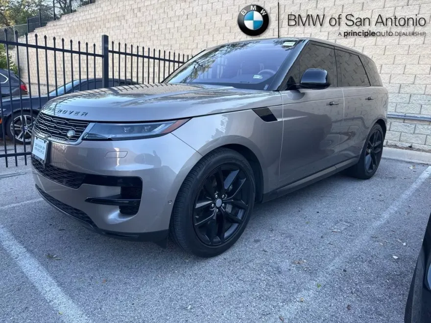 2023 Land Rover Range Rover Sport SE photo 1