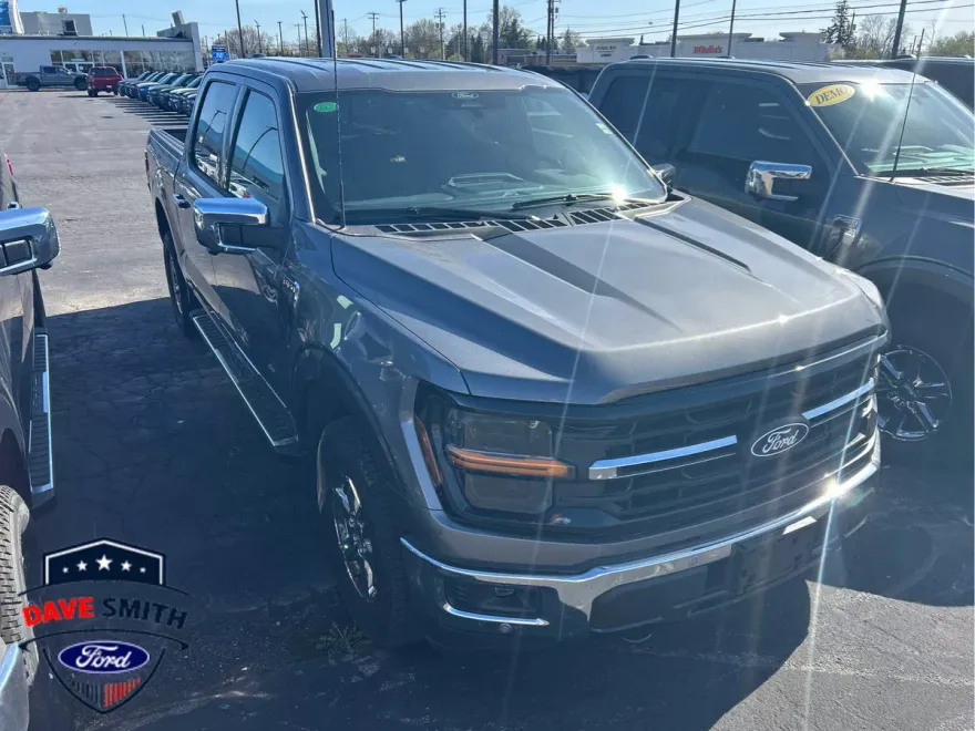 2025 Ford F-150 XLT photo 1
