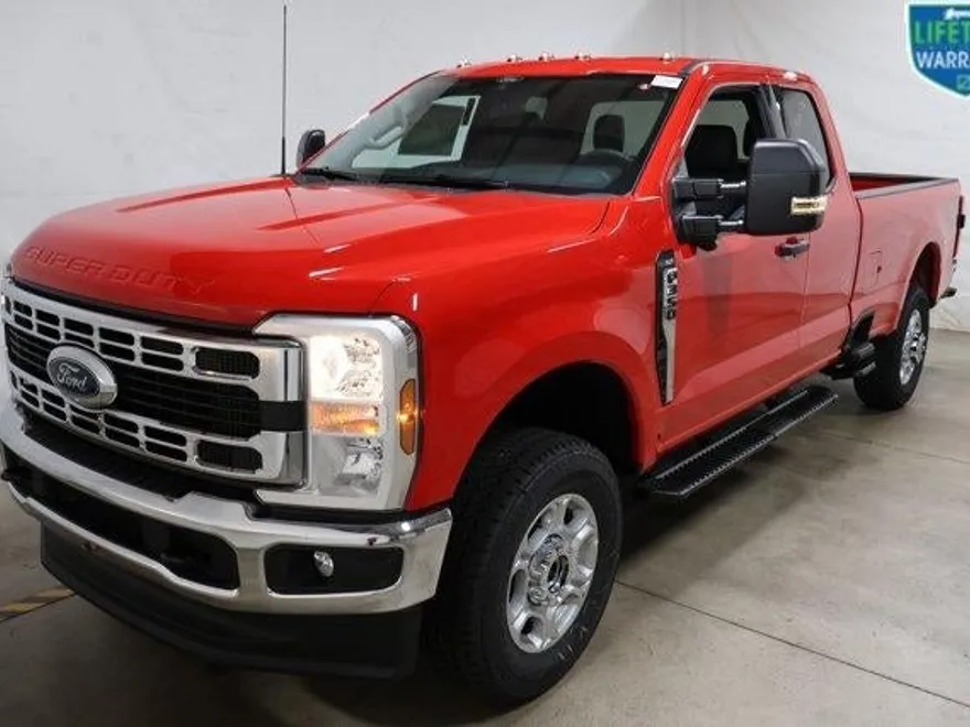 2026 Ford F-350 XLT photo 1