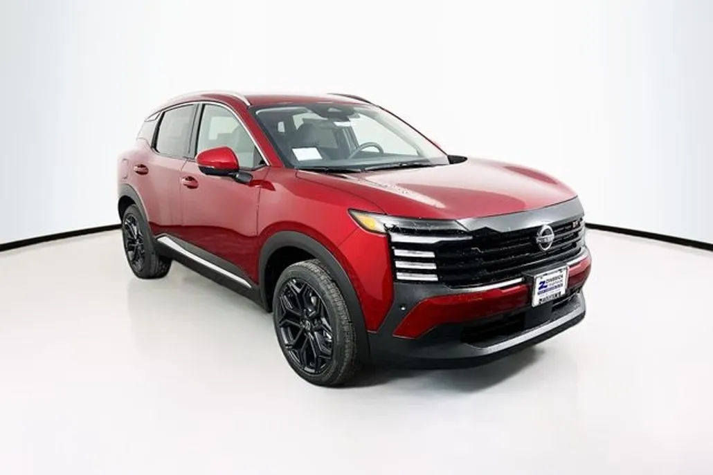 2025 Nissan Kicks SR photo 1