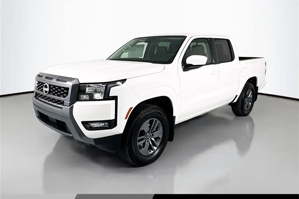 2025 Nissan Frontier SV photo 1