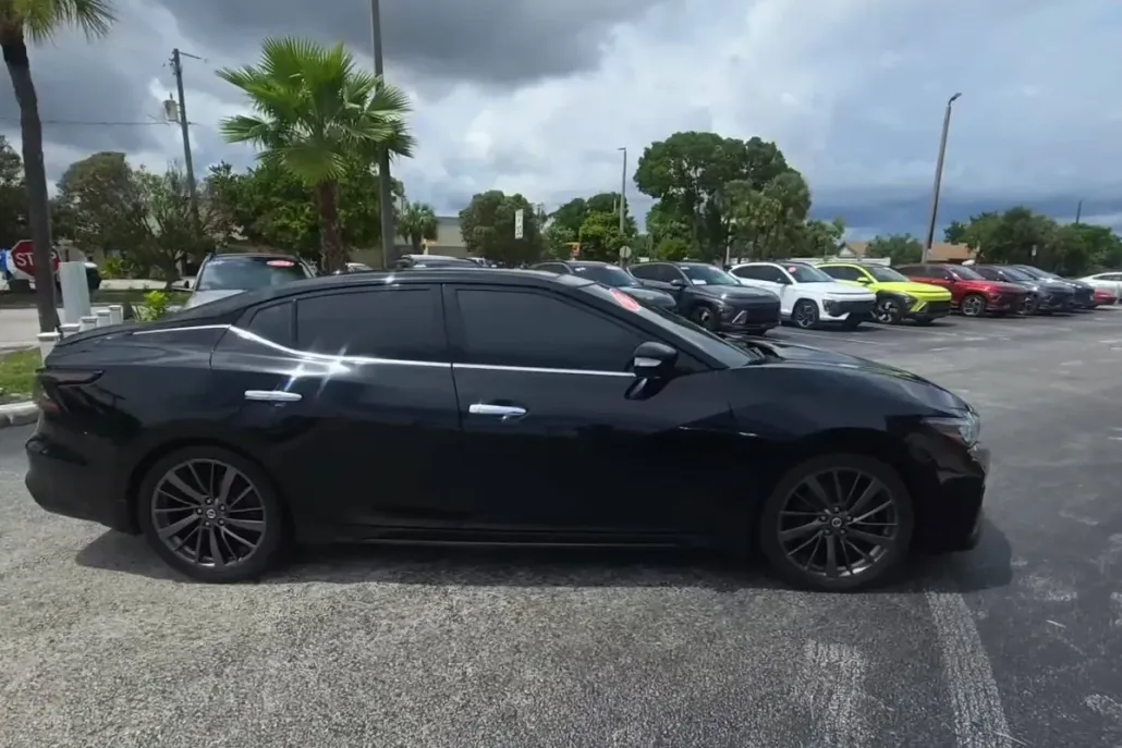 2021 Nissan Maxima Platinum photo 1