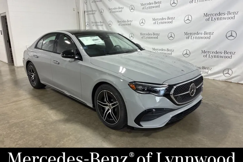 2026 Mercedes Benz E 350 4MATIC Hybrid photo 1