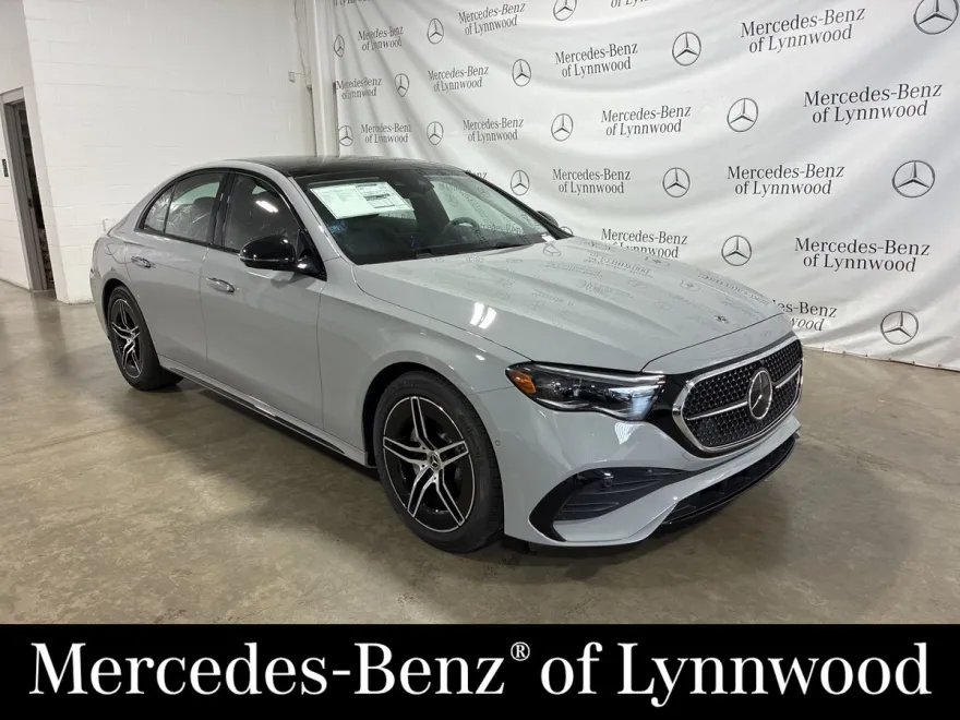 2026 Mercedes Benz E 350 4MATIC Hybrid photo 1