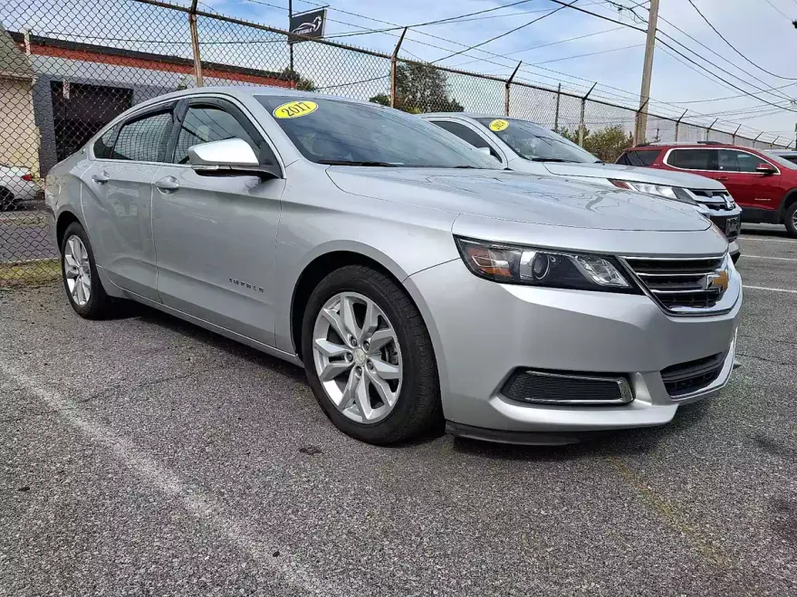 2017 Chevrolet Impala 1LT photo 1