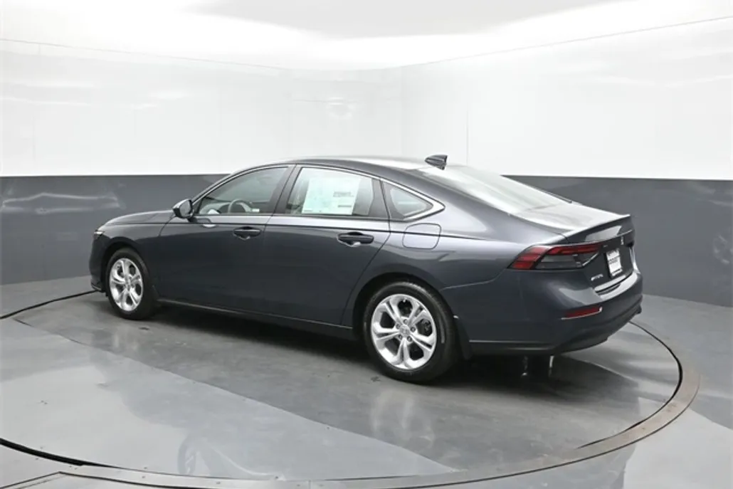 2025 Honda Accord 1.5T LX photo 1