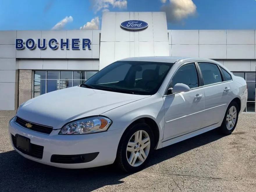 2011 Chevrolet Impala 1LT photo 1