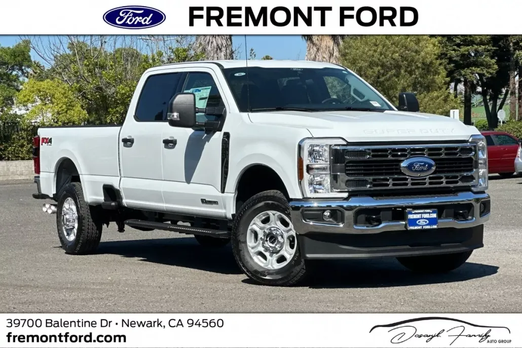 2025 Ford F-350 photo 1