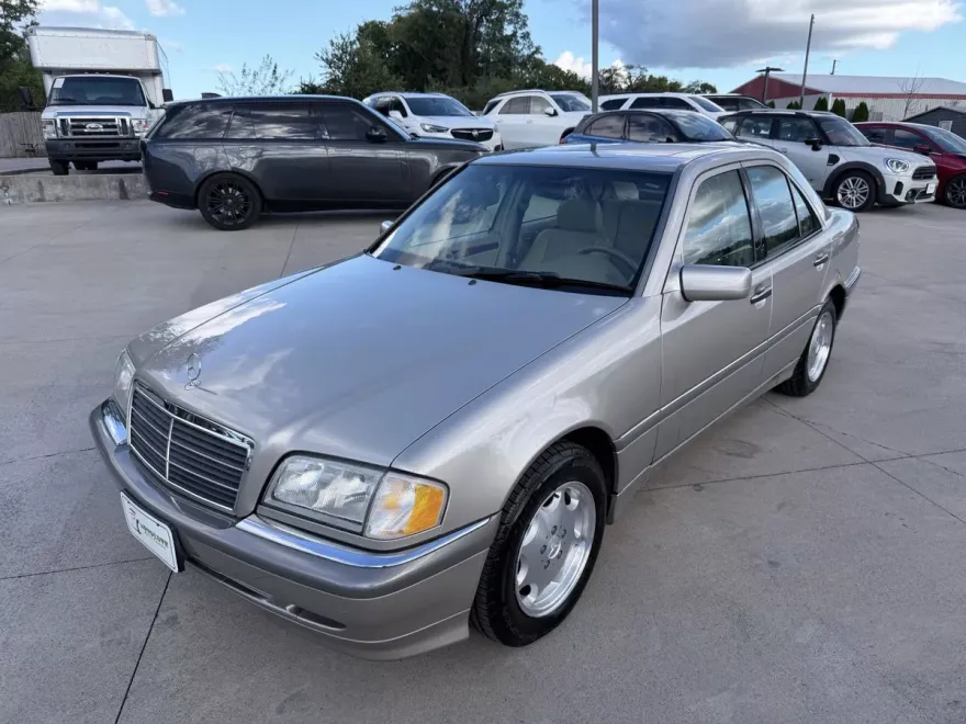 1999 Mercedes Benz C 230 Sedan photo 1