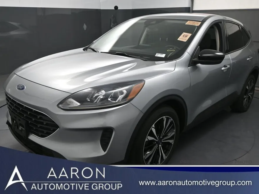 2022 Ford Escape SE photo 1