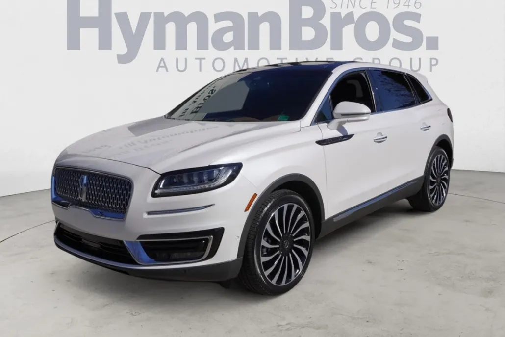 2019 Lincoln Nautilus Black Label photo 1