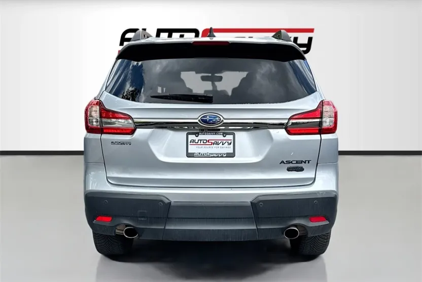 2022 Subaru Ascent Onyx Edition photo 1