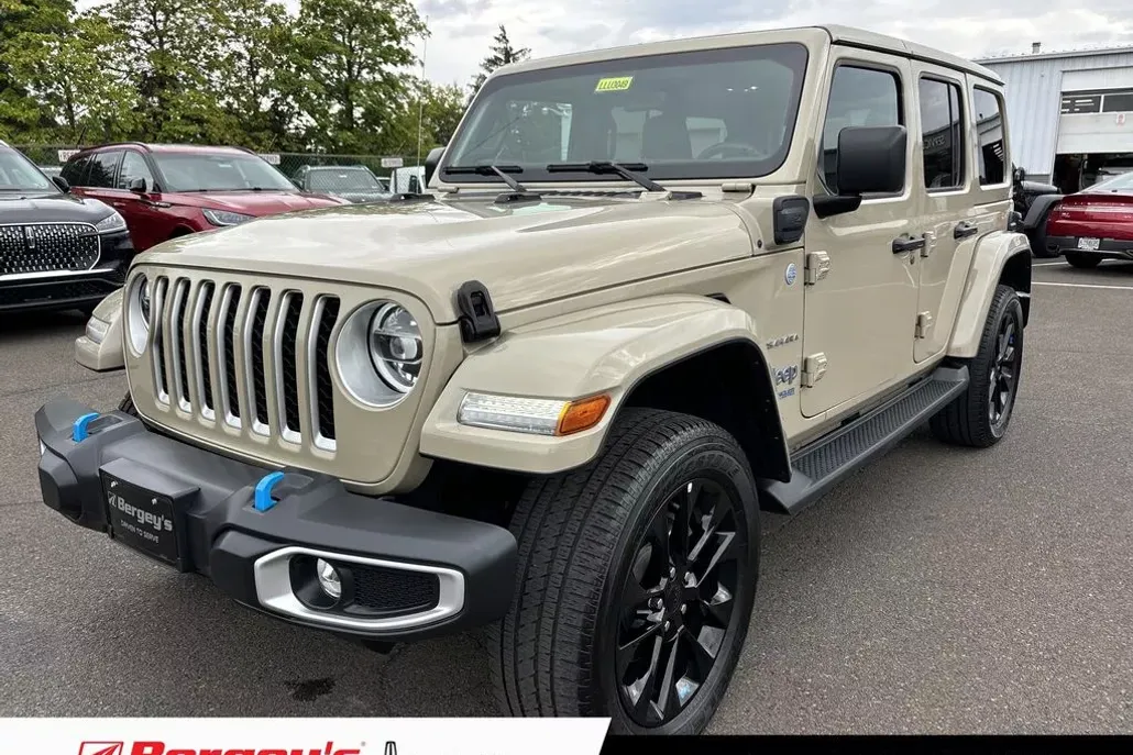 2022 Jeep Wrangler Unlimited 4xe Sahara photo 1