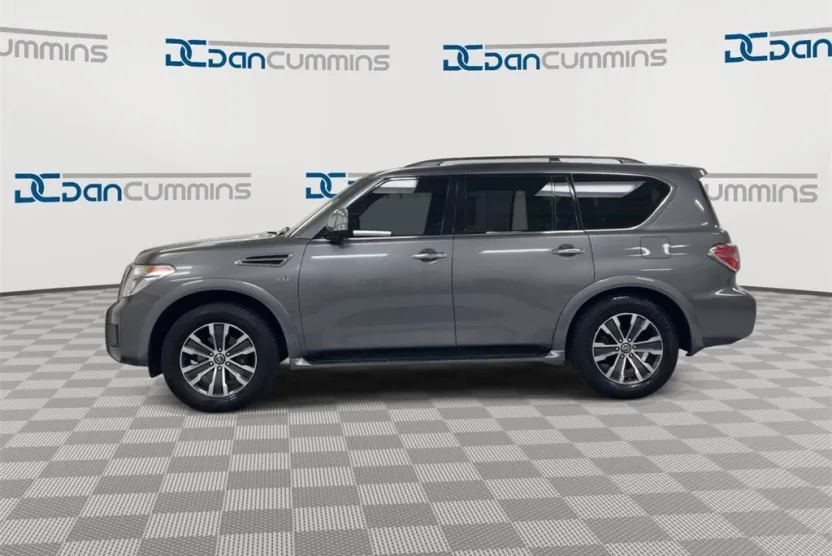 2017 Nissan Armada Platinum photo 1