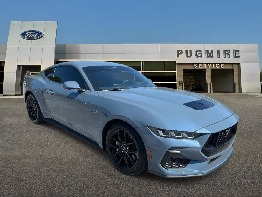 2024 Ford Mustang GT photo 1