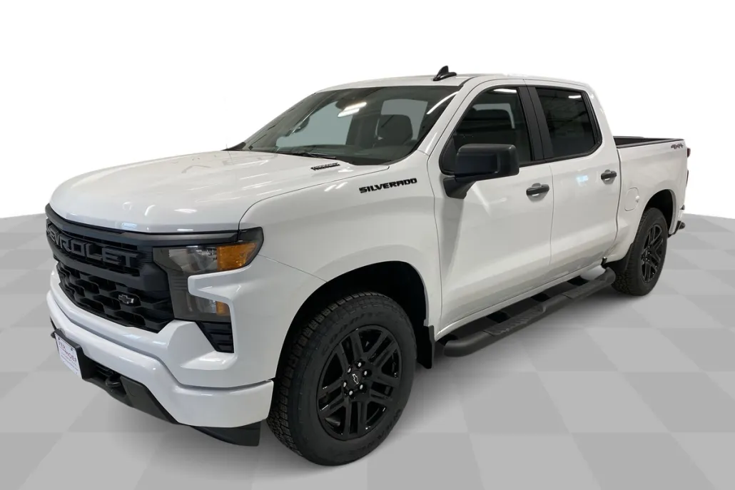 2025 Chevrolet Silverado 1500 Custom photo 1