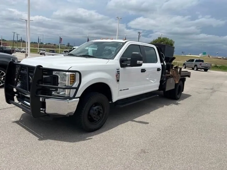 2019 Ford F-350 XL photo 1