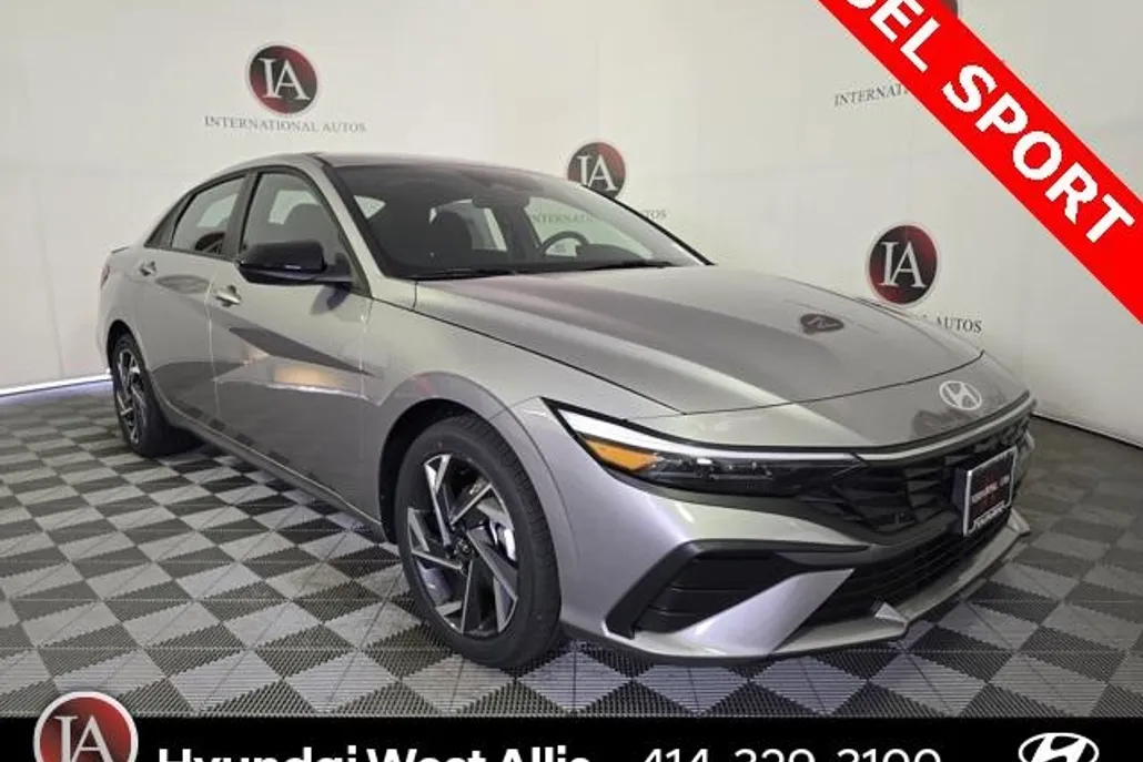 2025 Hyundai Elantra SEL Sport photo 1