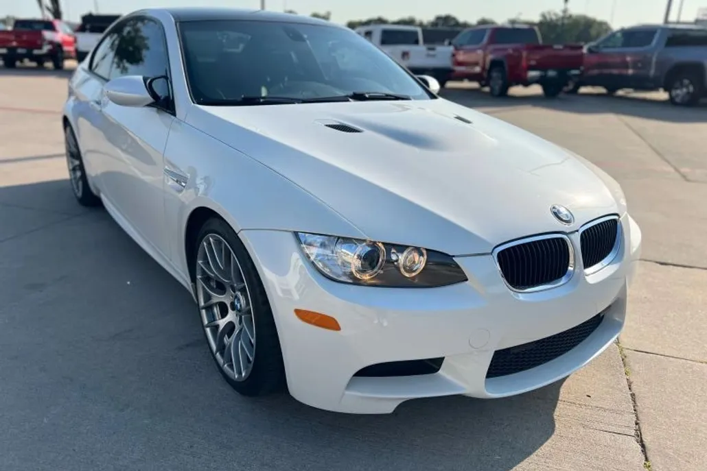 2011 Bmw M3 3 photo 1