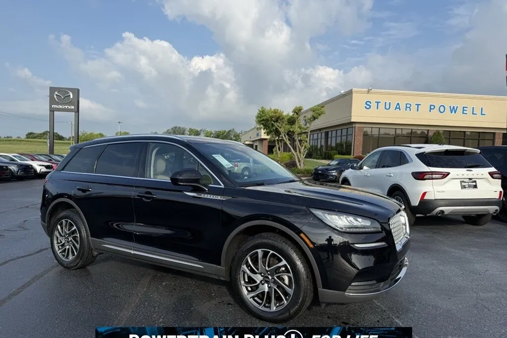 2022 Lincoln Corsair Standard photo 1