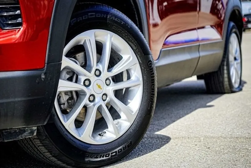 2024 Chevrolet Trailblazer LS photo 1