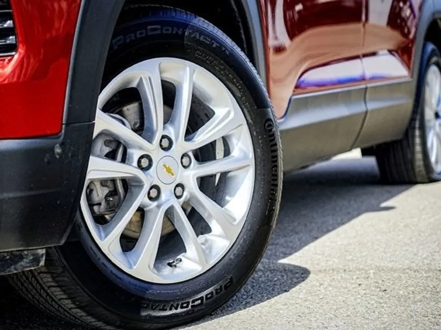 2024 Chevrolet Trailblazer LS photo 1
