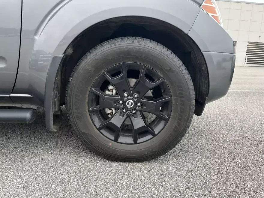 2020 Nissan Frontier SV photo 1