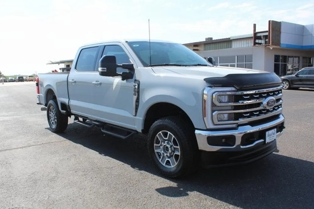 2025 Ford F-250 XL photo 1